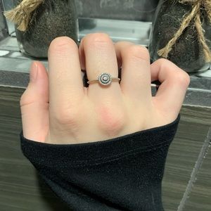 Silver round pandora ring